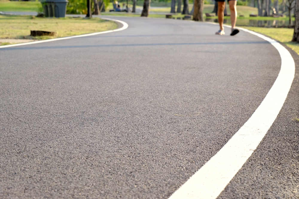 A runner about to start a run